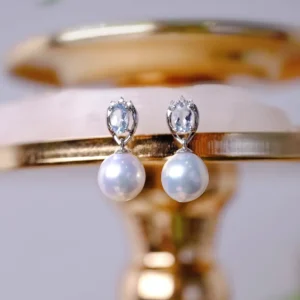 AAAA Quality, 8-9mm white freshwater pearl earring, 925 Silver
