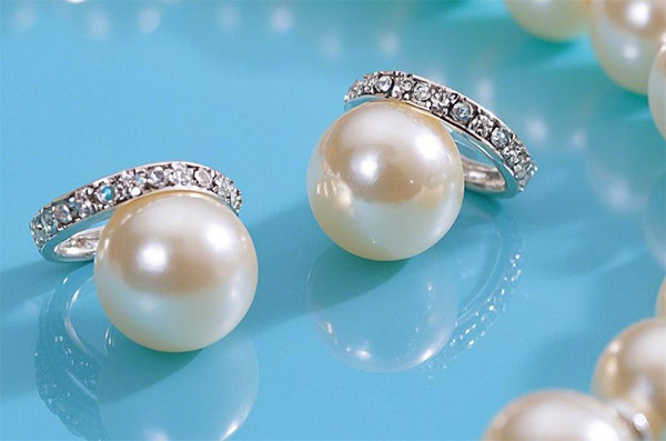 4 Best Ways to Find High-Quality Freshwater Pearl Suppliers (Advantages and Disadvantages) 3 Freshwater Pearl Suppliers