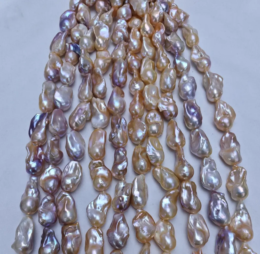 What Is a Baroque Pearl: 4 Stunning Facts 1 What Is a Baroque Pearl: 4 Stunning Facts