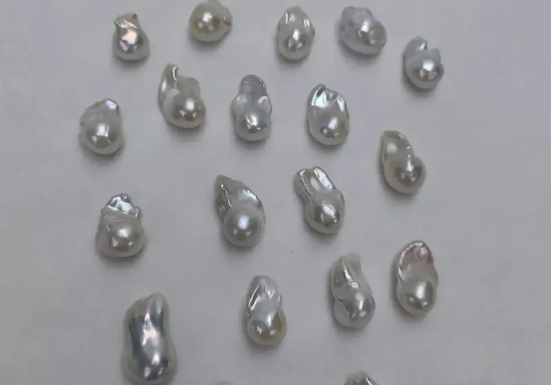 Different Types of Pearls: A Buyer's Guide to 7 Jewelry Varieties