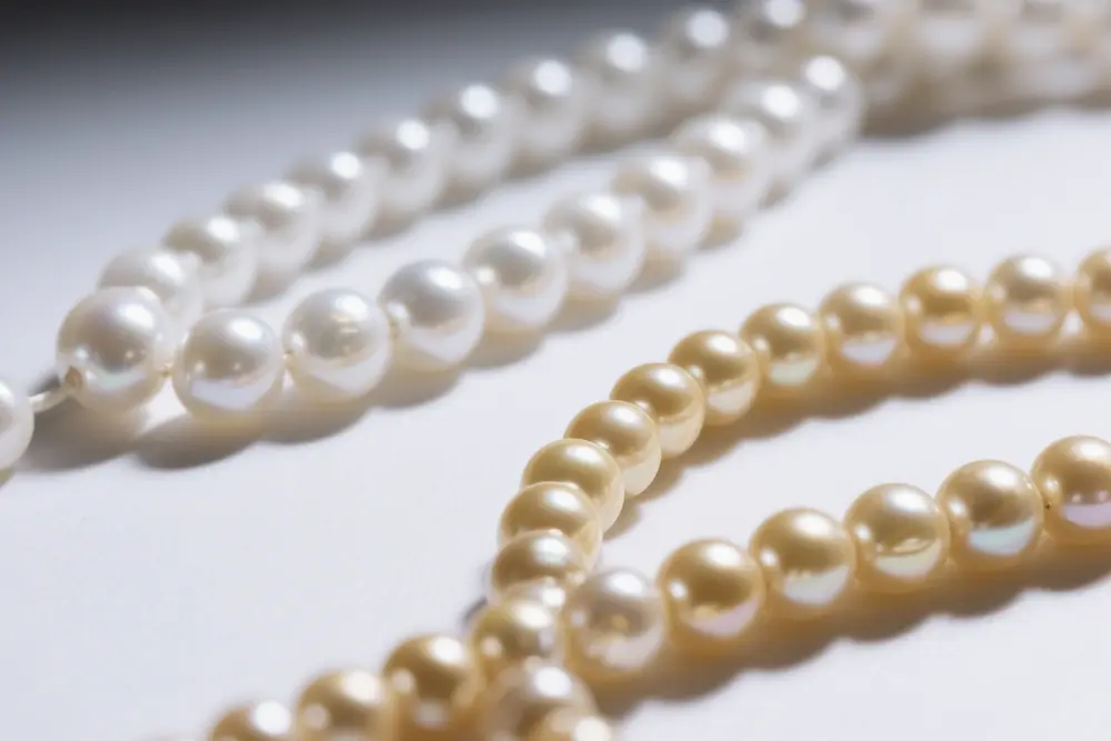 Different Types of Pearls: A Buyer's Guide to 7 Jewelry Varieties