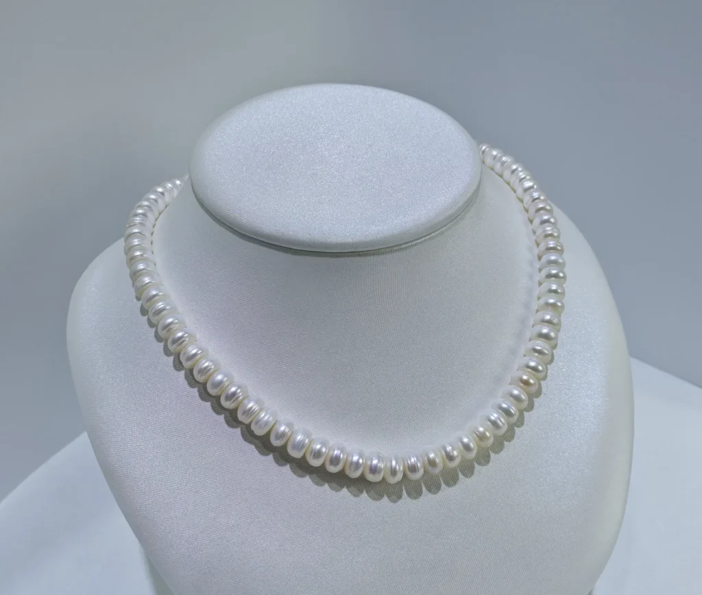 The History of Freshwater Pearls: Discovering 5000+ Years of Stunning Evolution in Modern Fashion 6 The History of Freshwater Pearls: Discovering 5000+ Years of Stunning Evolution in Modern Fashion