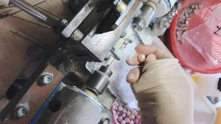 Full-Drill vs Half-Drill Pearls: A Technical Sourcing Guide for Fine Jewelry Makers 6 full-drill-vs-half-drill-pearls-comparison.jpg